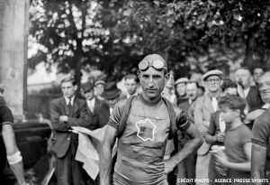 Le Belge Sylvère Maes, maillot jaune et vainqueur du Tour 1939