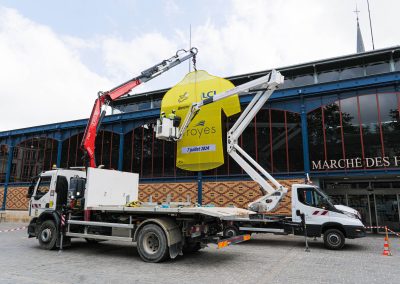 mb installation maillot géant tour de france 2024 (7)